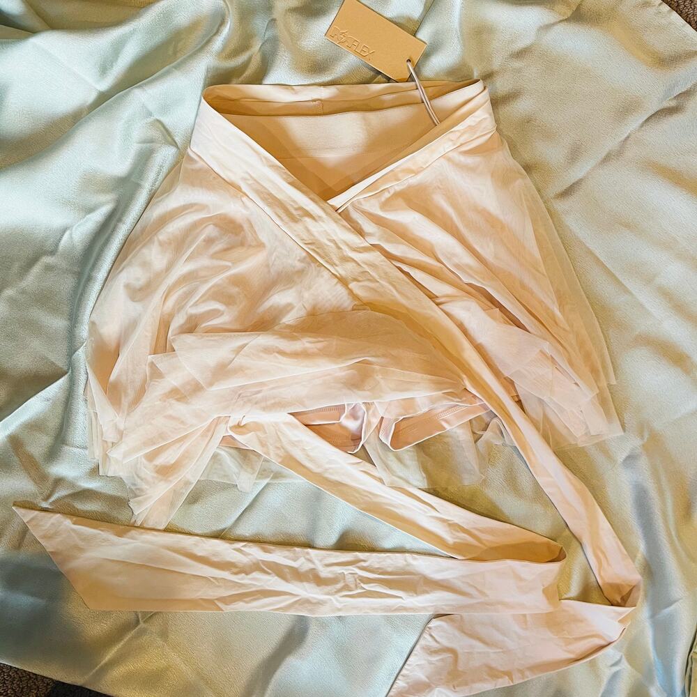 New with tags Popflex juliet wrap skort in tutu pink